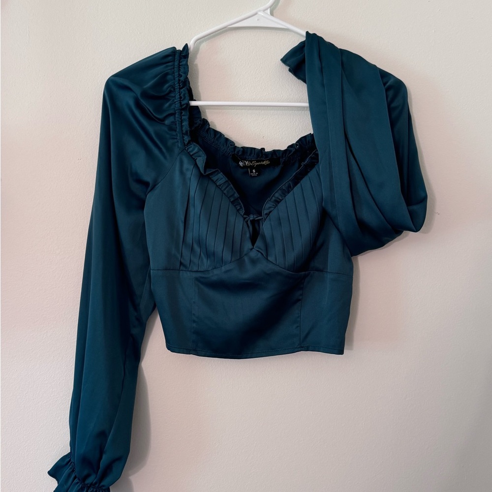 Elegant Women's Green Top